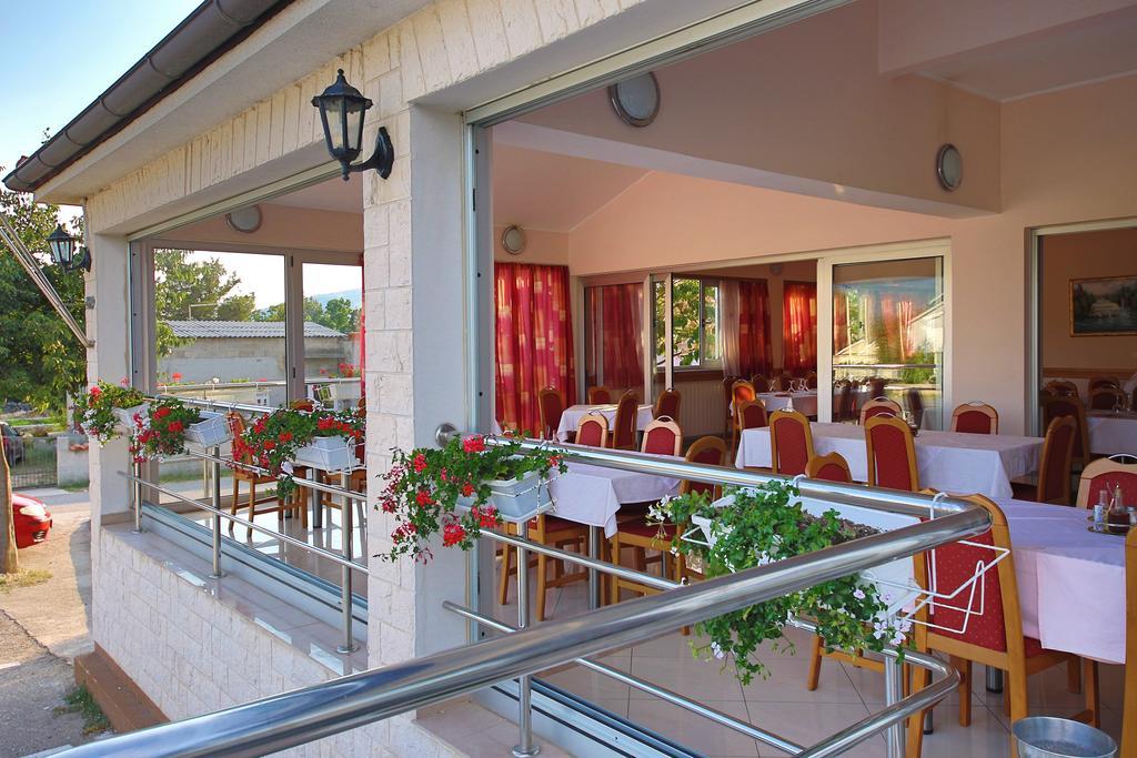Guest Accommodation Slapovi Krke Lozovac Exterior foto