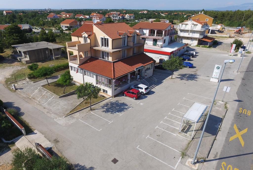 Guest Accommodation Slapovi Krke Lozovac Exterior foto